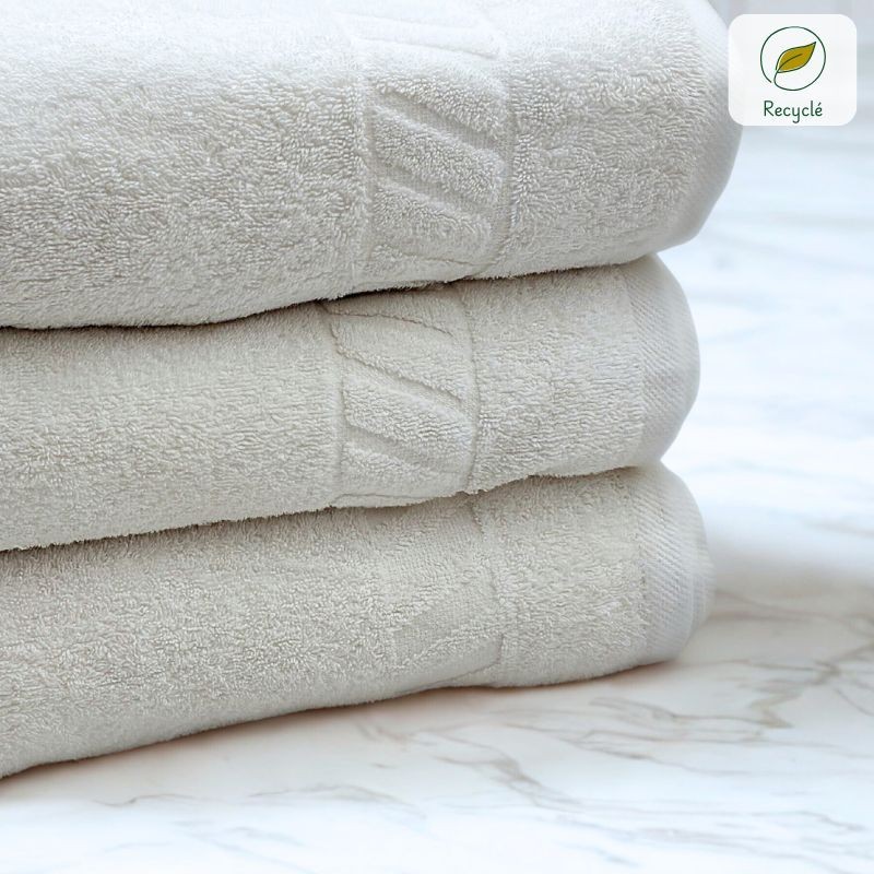 Serviette hôtel blanche 90 x130 / 135 cm – Maxi drap de bain professionnel recyclé  - lot de 2