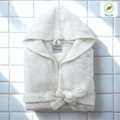 Peignoir enfant 100% coton revalorisé avec capuche, éthique et confortable, pour hôtels et spas.